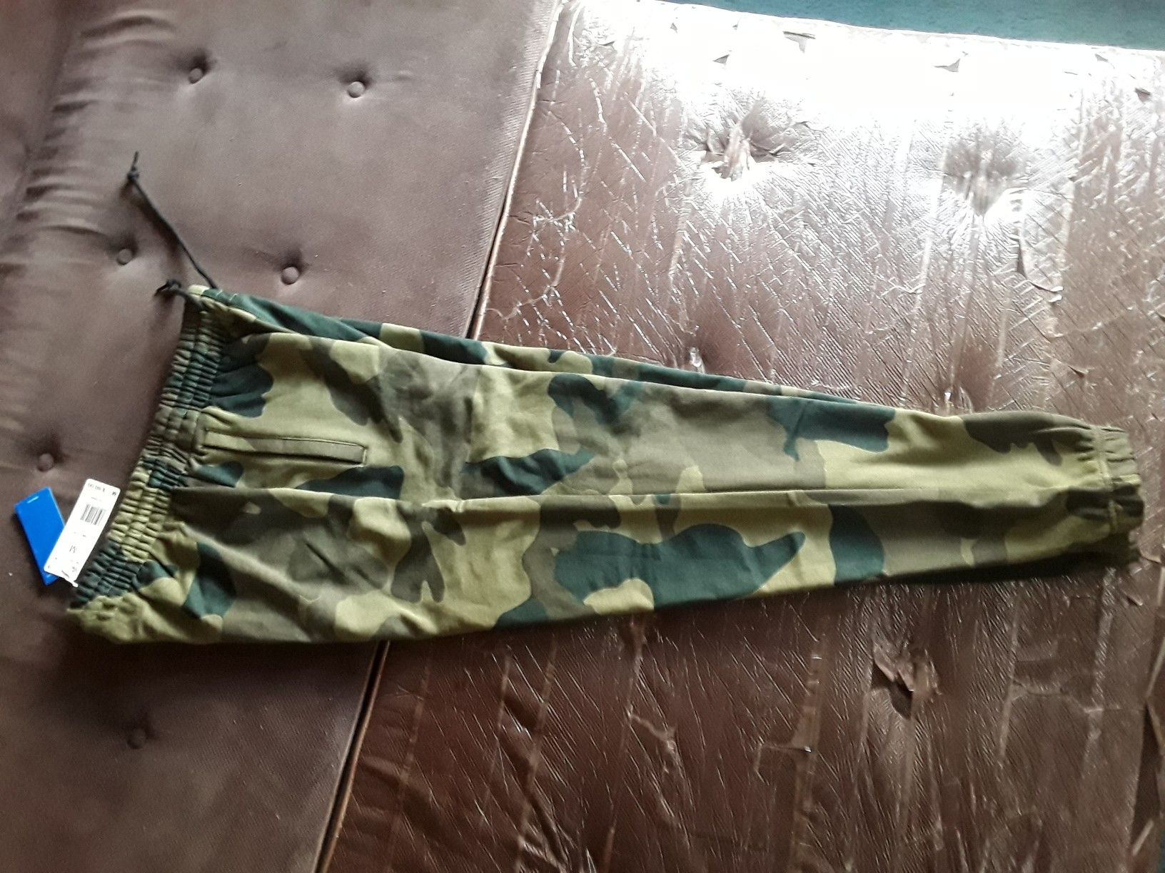 Adidas camo pants size.M