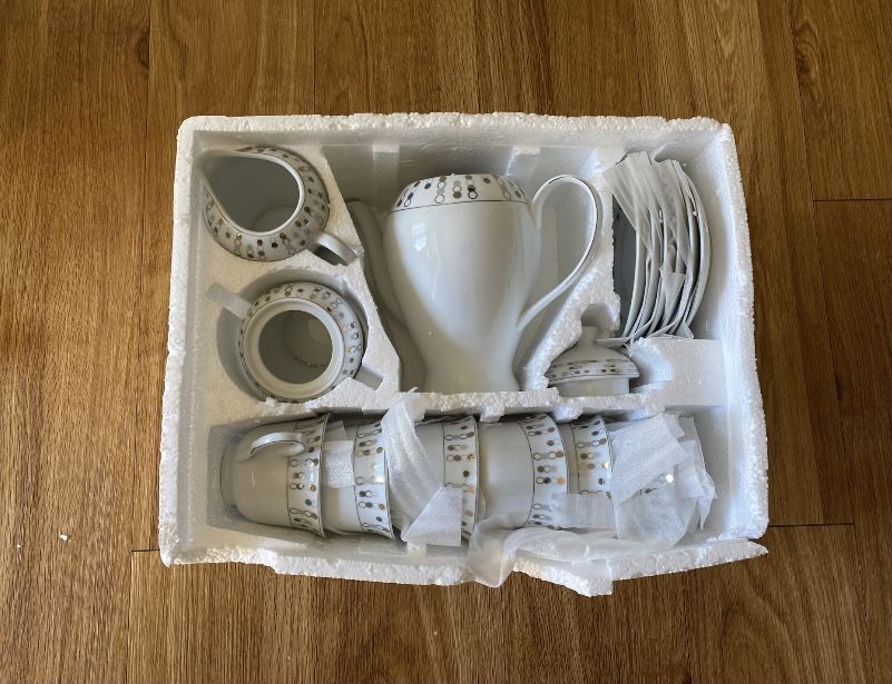 New 15 Piece Tea Set