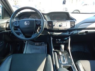 2016 Honda Accord Sport  Thumbnail