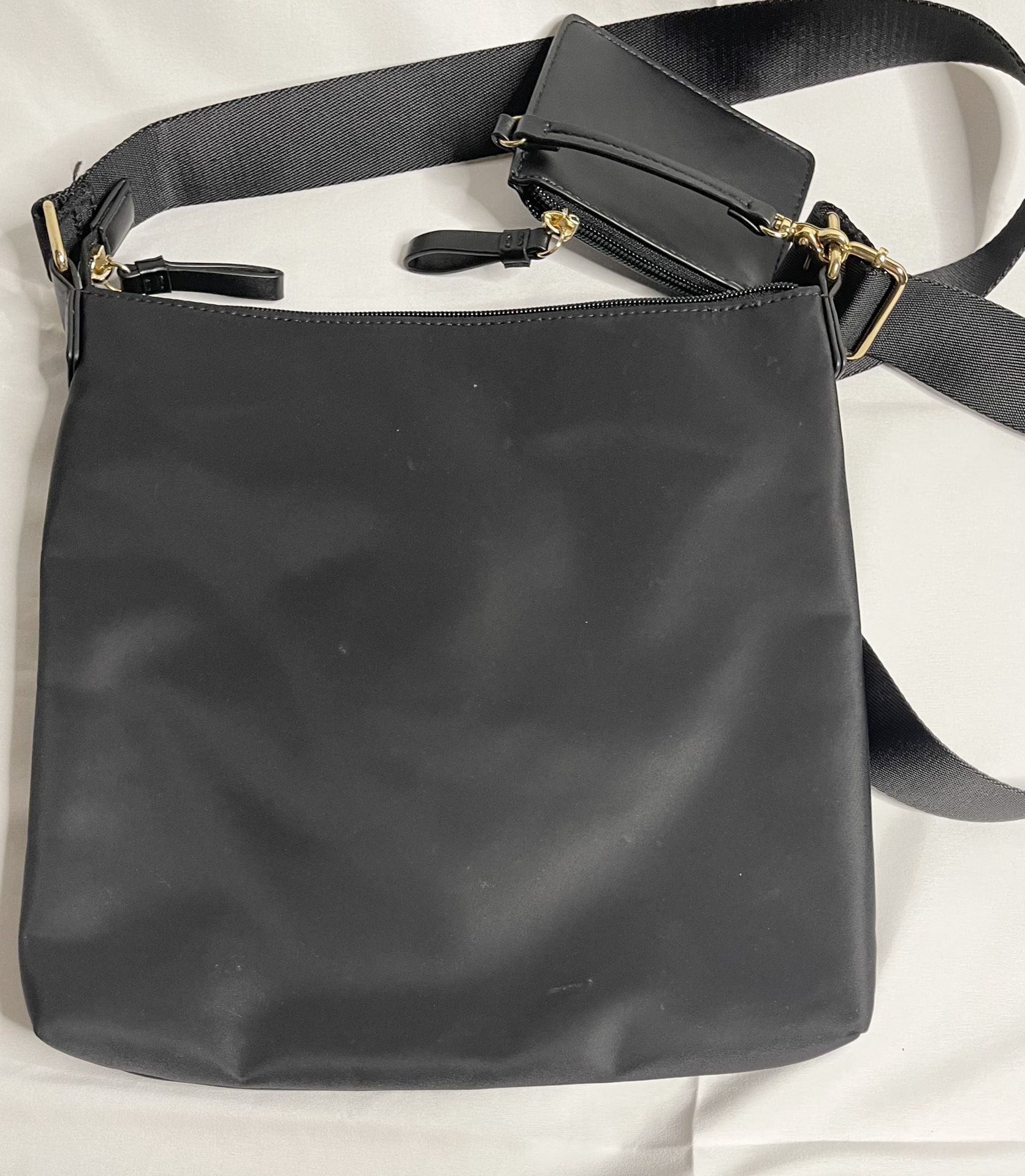 Tommy Hilifger Purse & Card Case Set