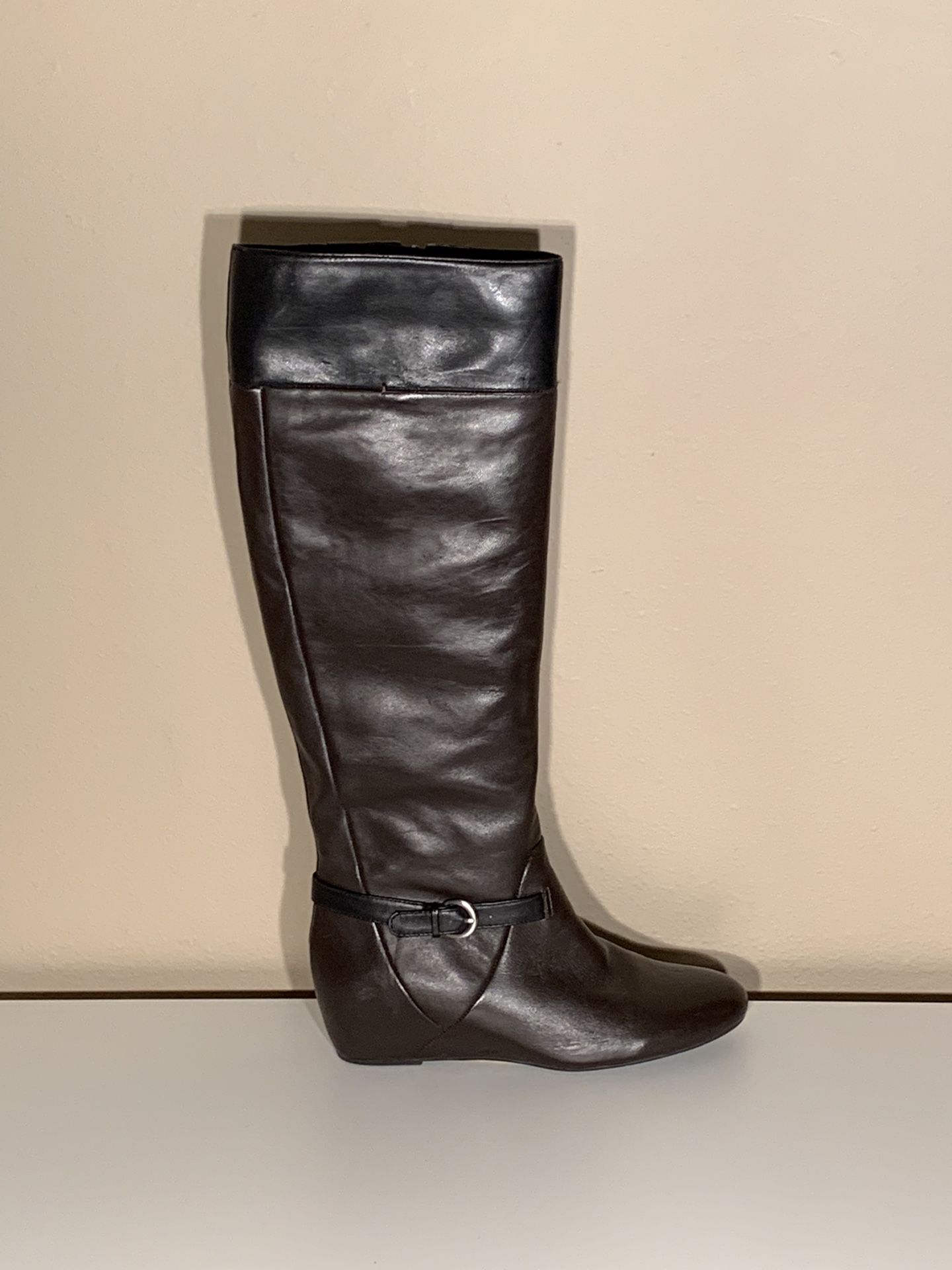 Women’s Brown /Black Boots Sz 7