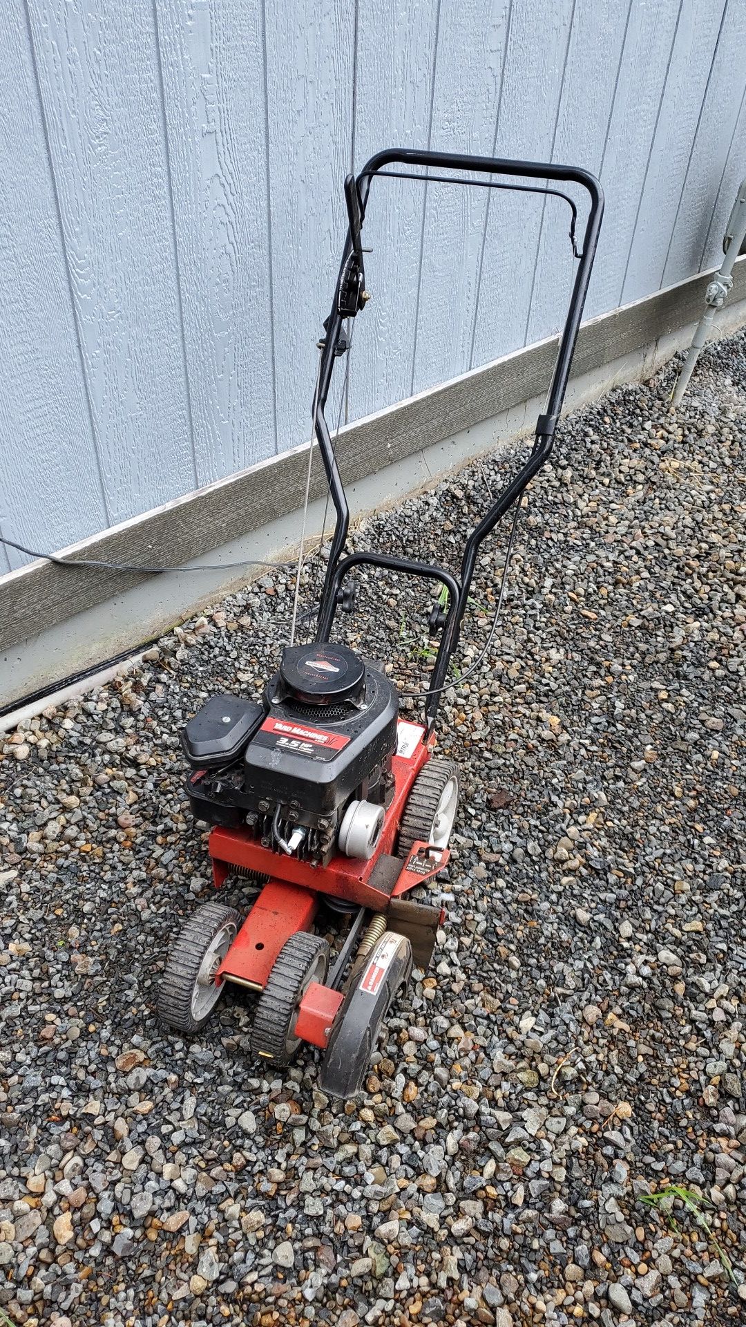 Yard machines 3.5 HP edger for Sale in Bonney Lake, WA - OfferUp