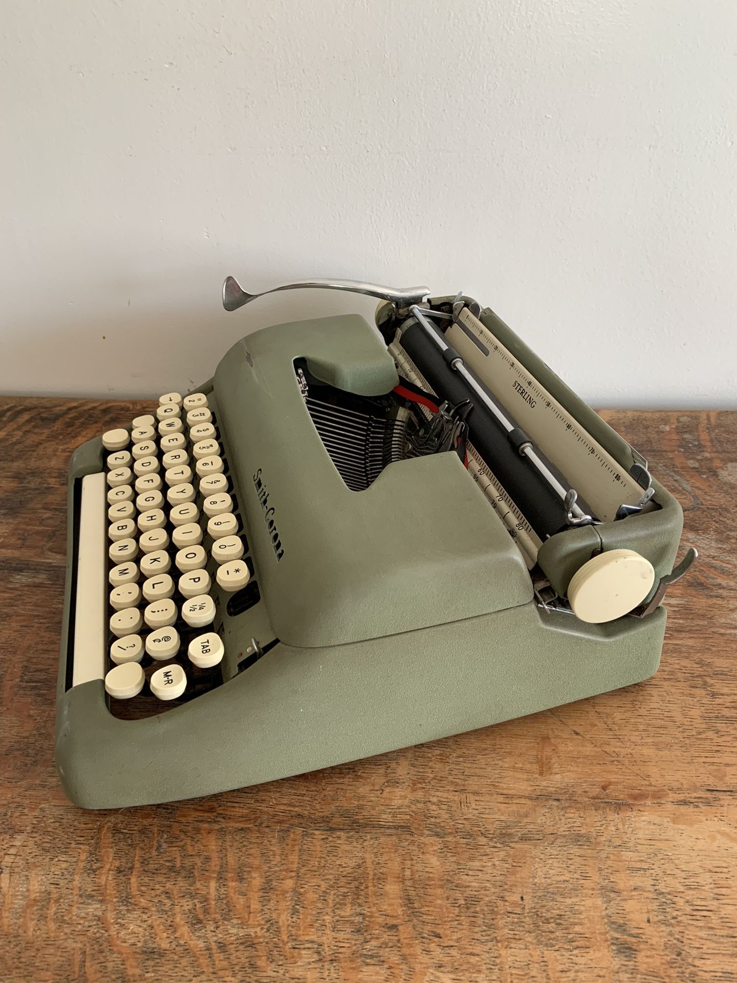 1961 Smith Corona Sterling 5A Series $250