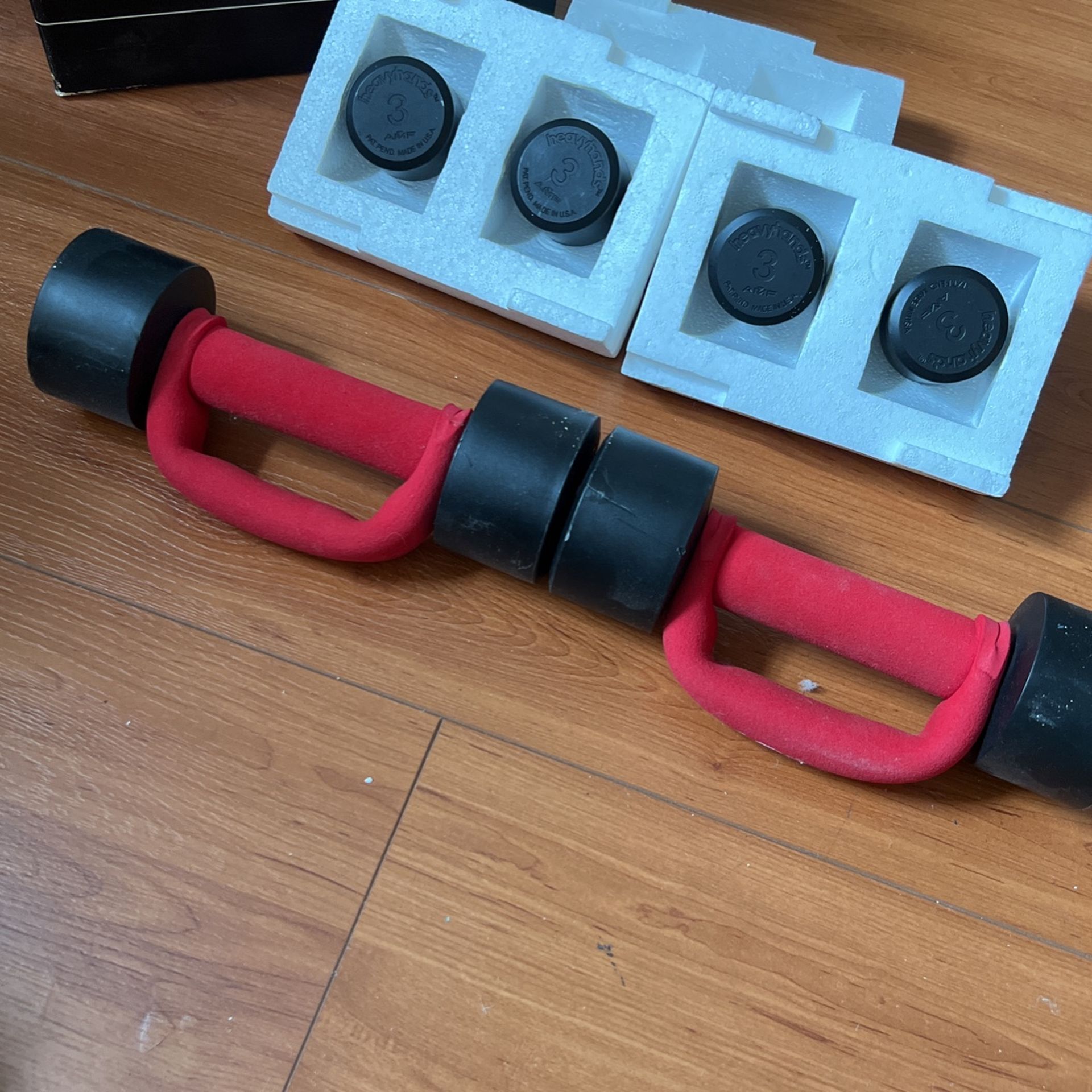 Hand Weights Set Of 3 & 6 Lbs $10.