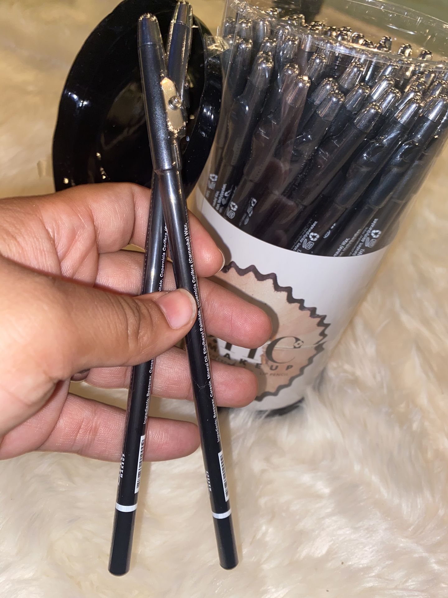 Kara Eyelashes , Beauty Blender, Pencil Eyeliner