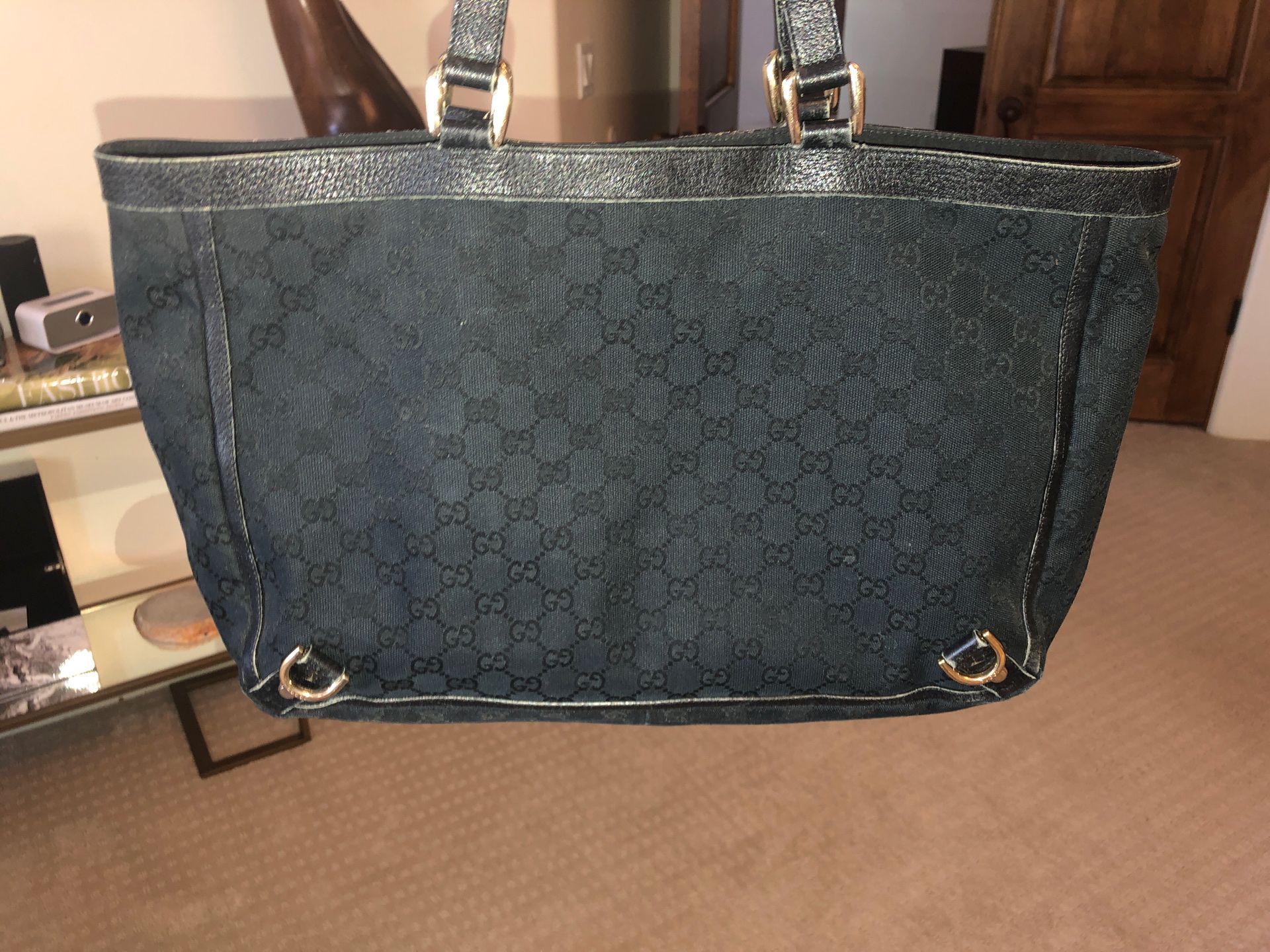 Gucci tote and wallet