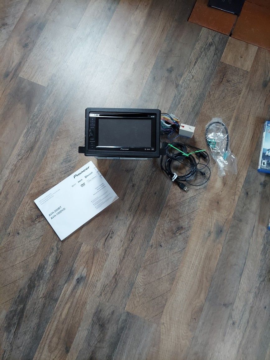 Pioneer Touchscreen Bluetooth Radio