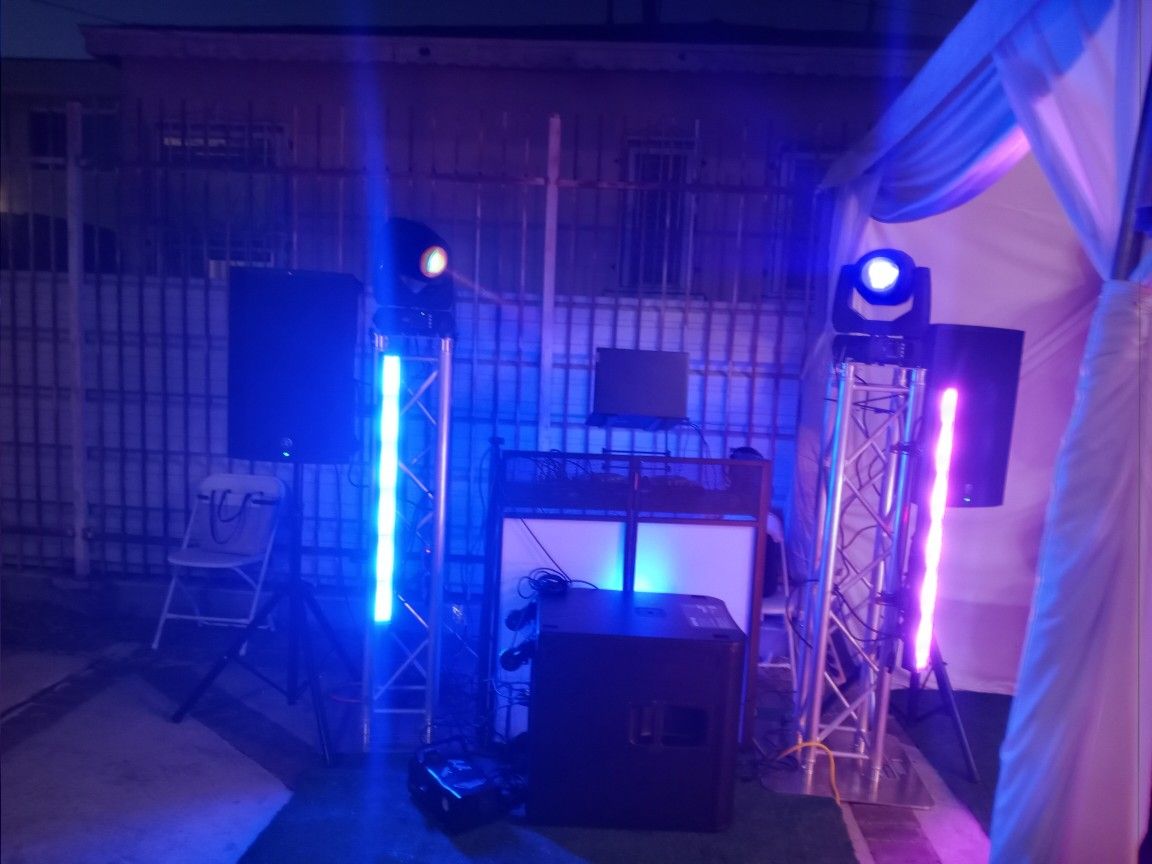 DJ DISPONIBLE VIERNES SAVADOS Y DOMINGOS FECHAS DISPONIBLES
