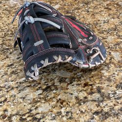 Heart Of The Hide First Base Glove  Thumbnail