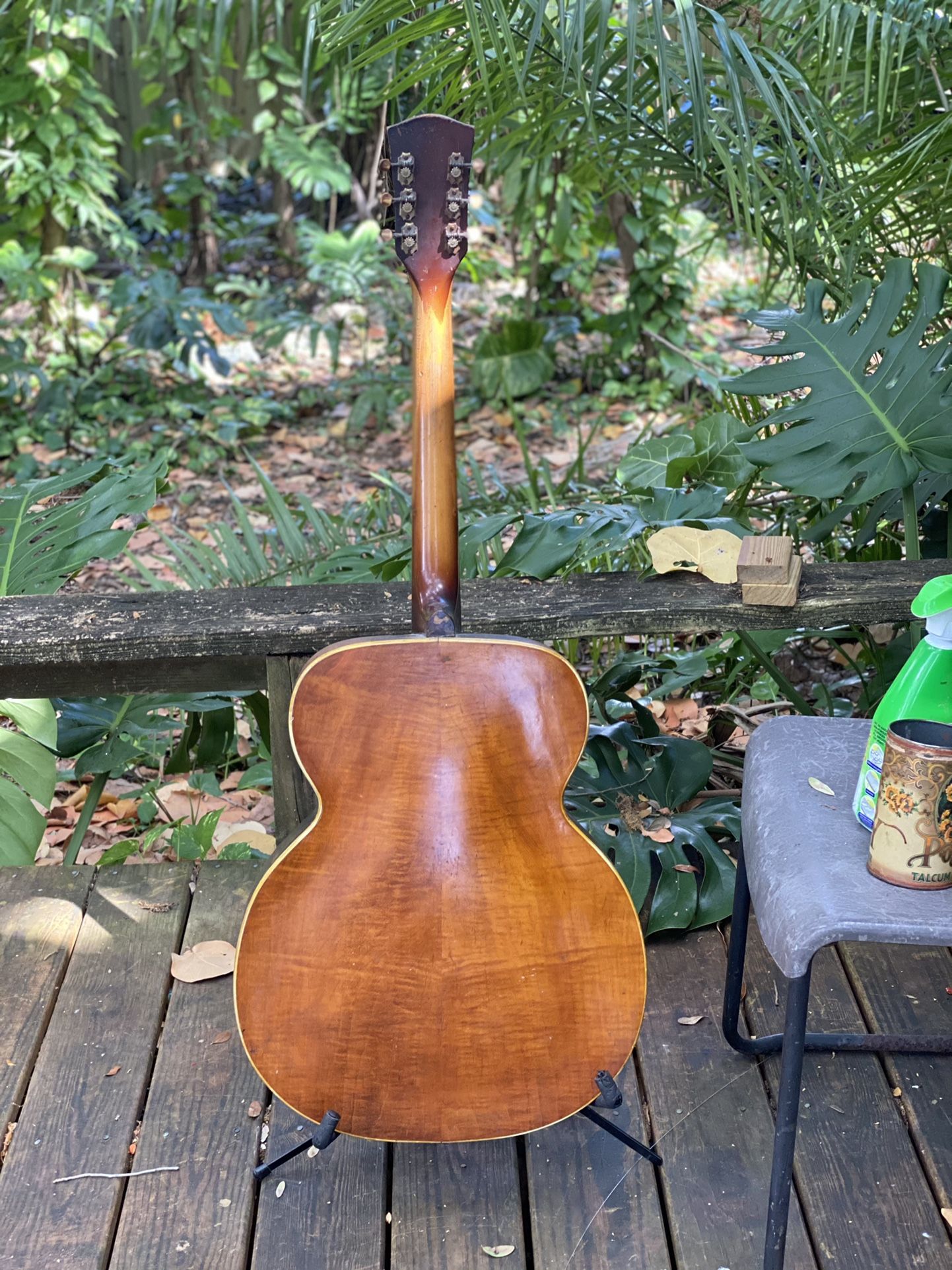 Silvertone Aristocrat Archtop