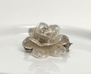 Vintage Sterling Silver 3D Flower Brooch Pin Thumbnail