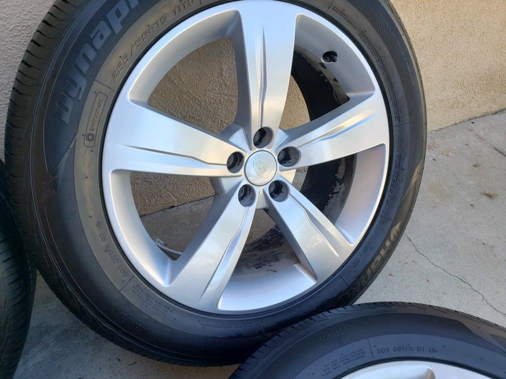 RANGE ROVER VELAR 19"INCH WHEELS WITH 255/55/19 HANKOOK DYNAPRO HP2 TIRES