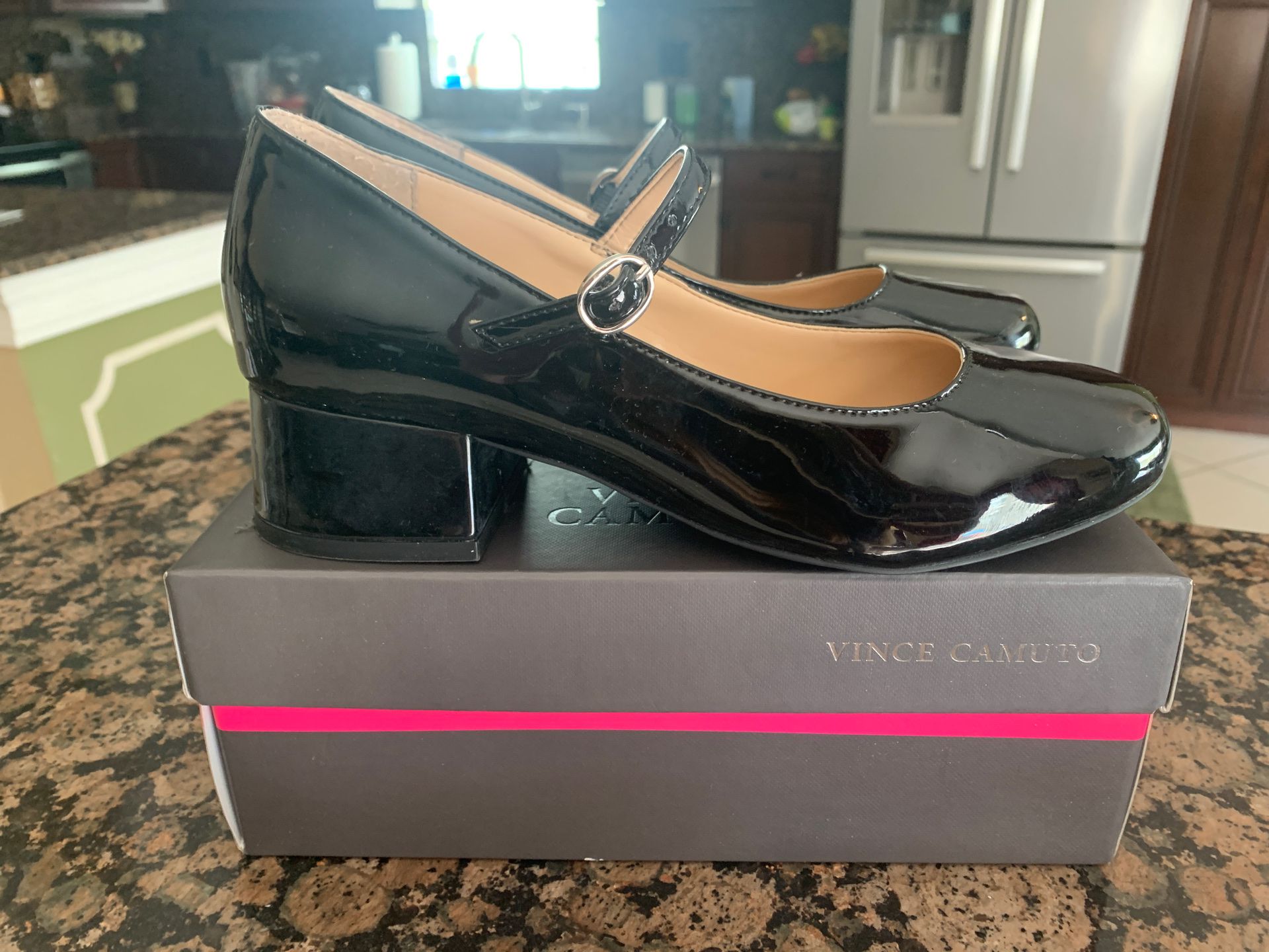 Child’s size 5 Vince Camuto Show