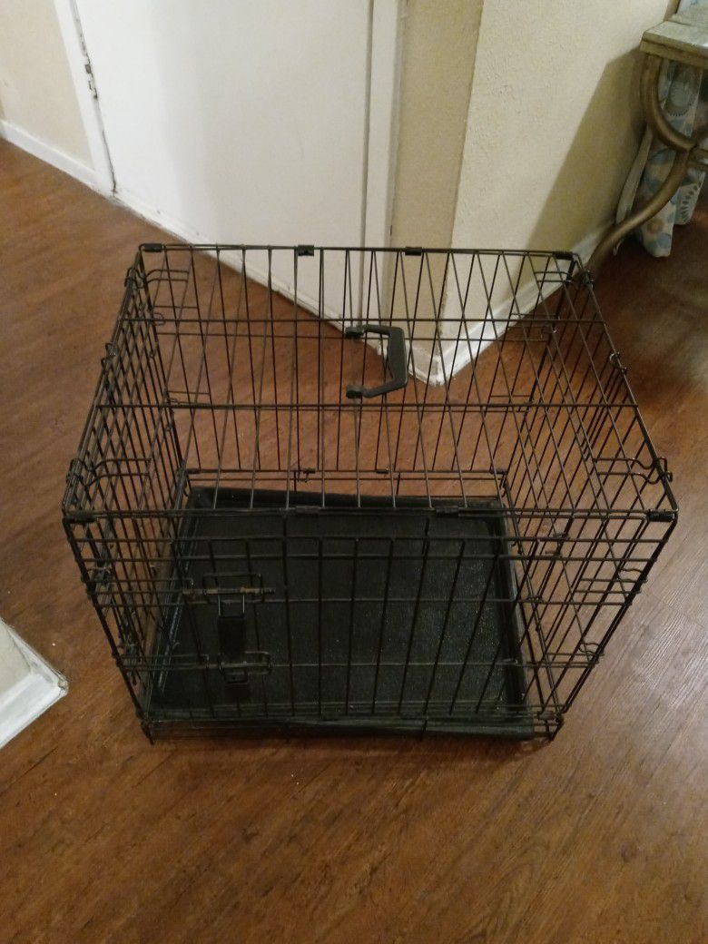 Little Dog Cage 2 Ft Wide 21-in Tall