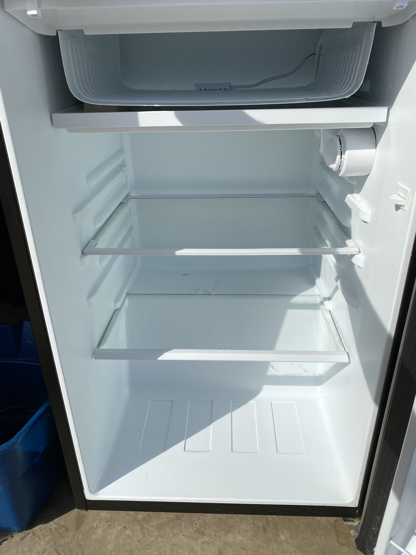 Whirlpool mini fridge