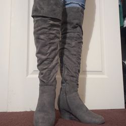 Gray Thigh High Boots Thumbnail