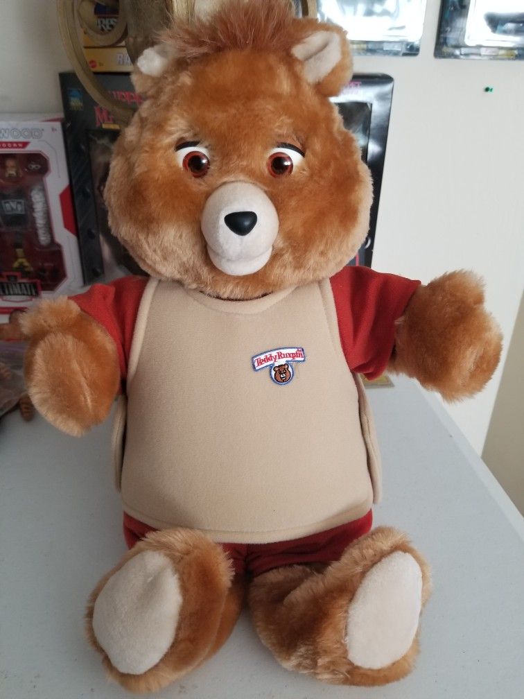 1985 Teddy Ruxpin Mint In Box With Extras.