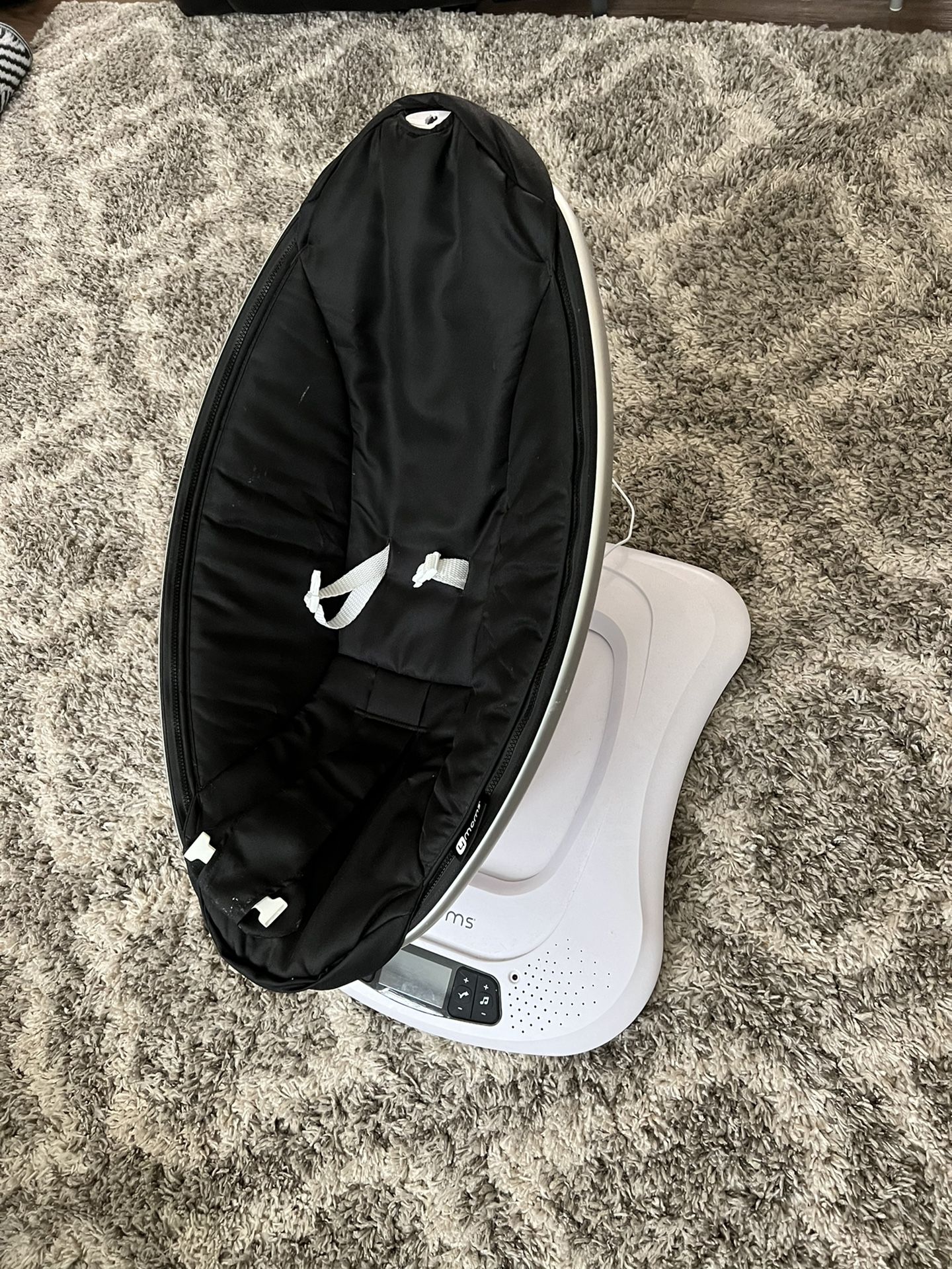 4moms MamaRoo Basinet And Swing/Bouncer