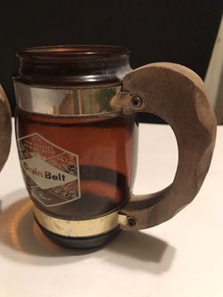 Vintage Set of Two Grain Belt Beer Brown Glass Siesta Ware Wood Handle Mugs Thumbnail