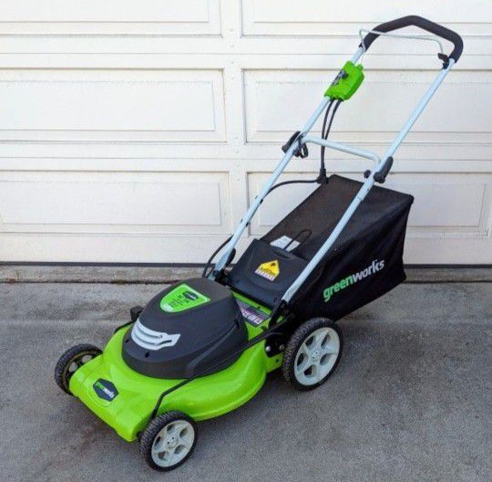 Greenworks 12 Amp 20" 3-in-1 electric corded lawnmower 