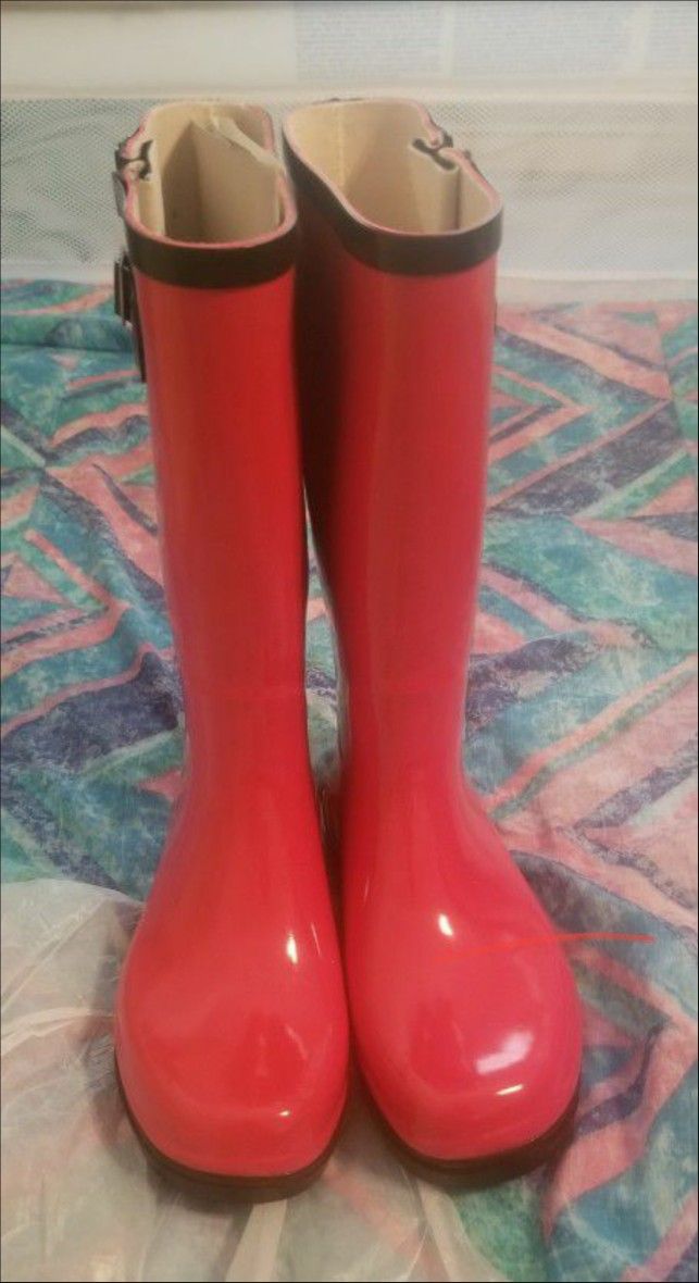 Brand New Women's Red Rain Snow Boots Size 8