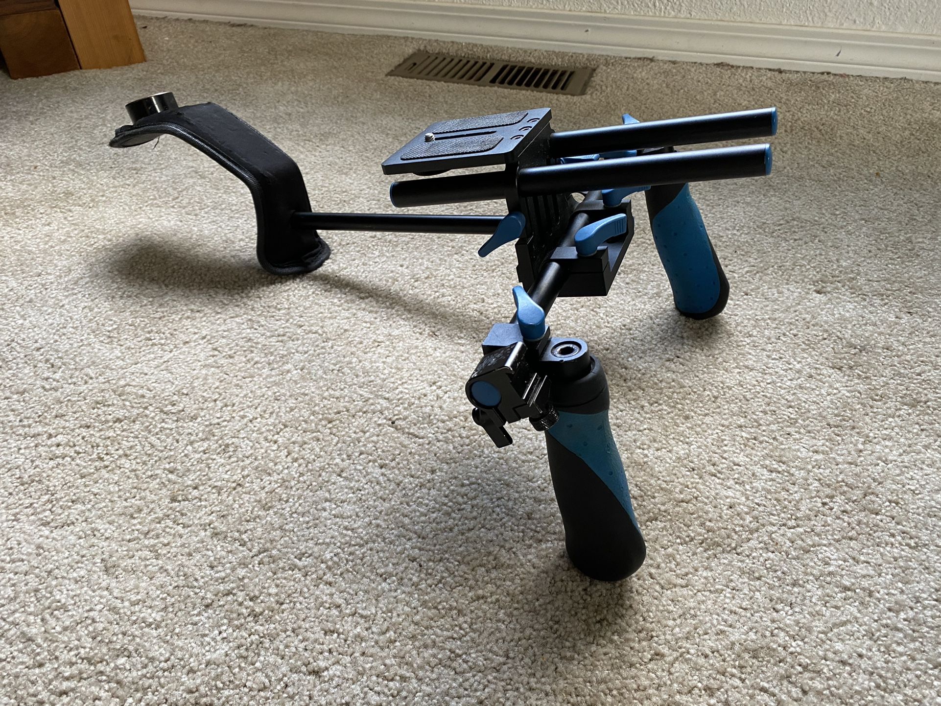 Camera Shoulder Rig