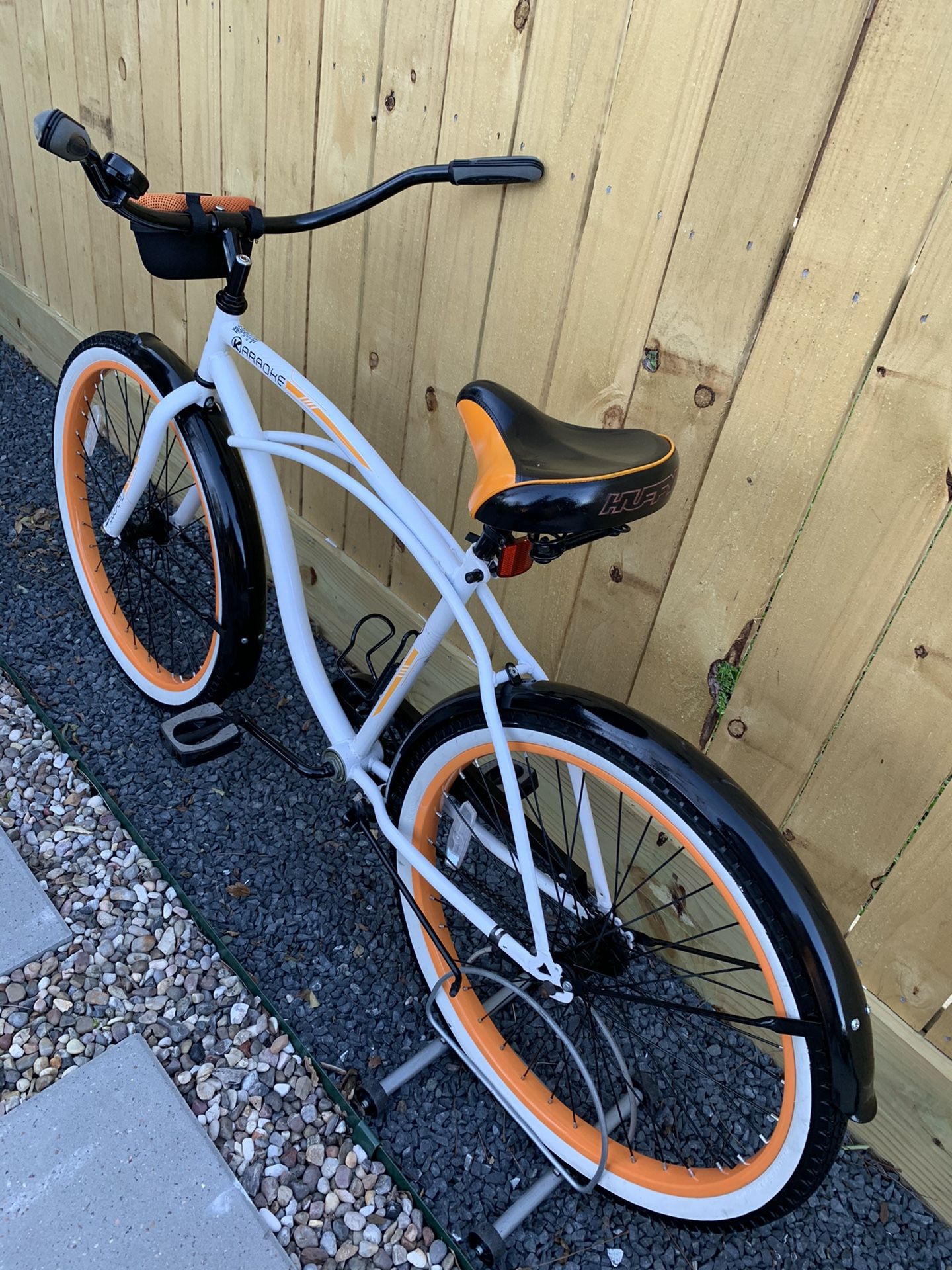 Like New Huffy Karaoke Beach Cruiser.