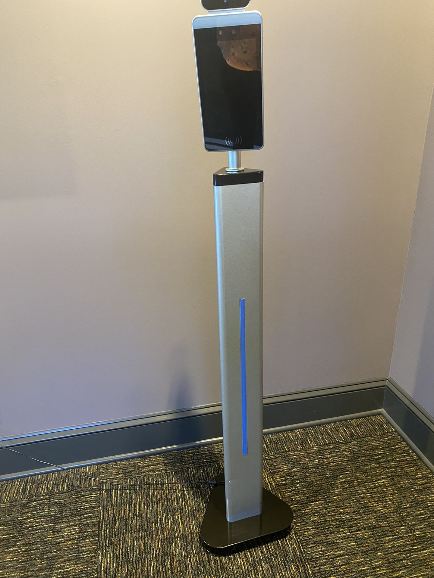 Lamasa Tech Temperature Kiosk