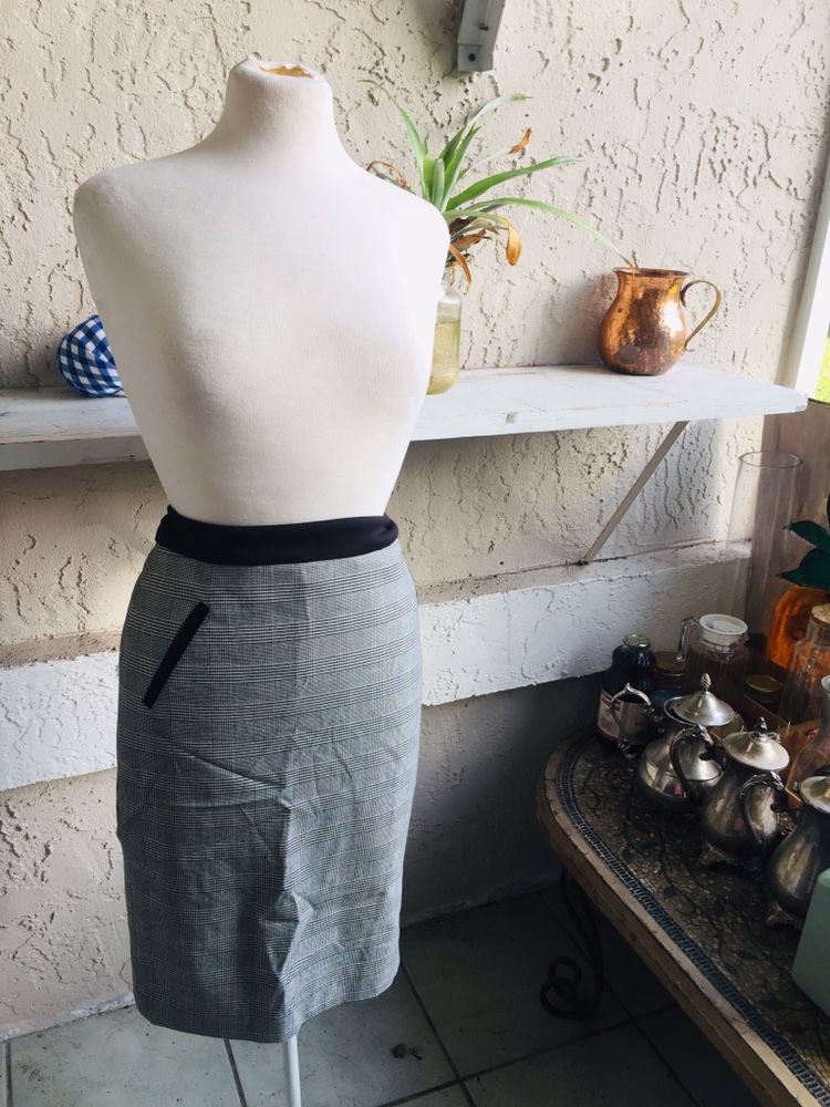 Women’s Pencil Skirt