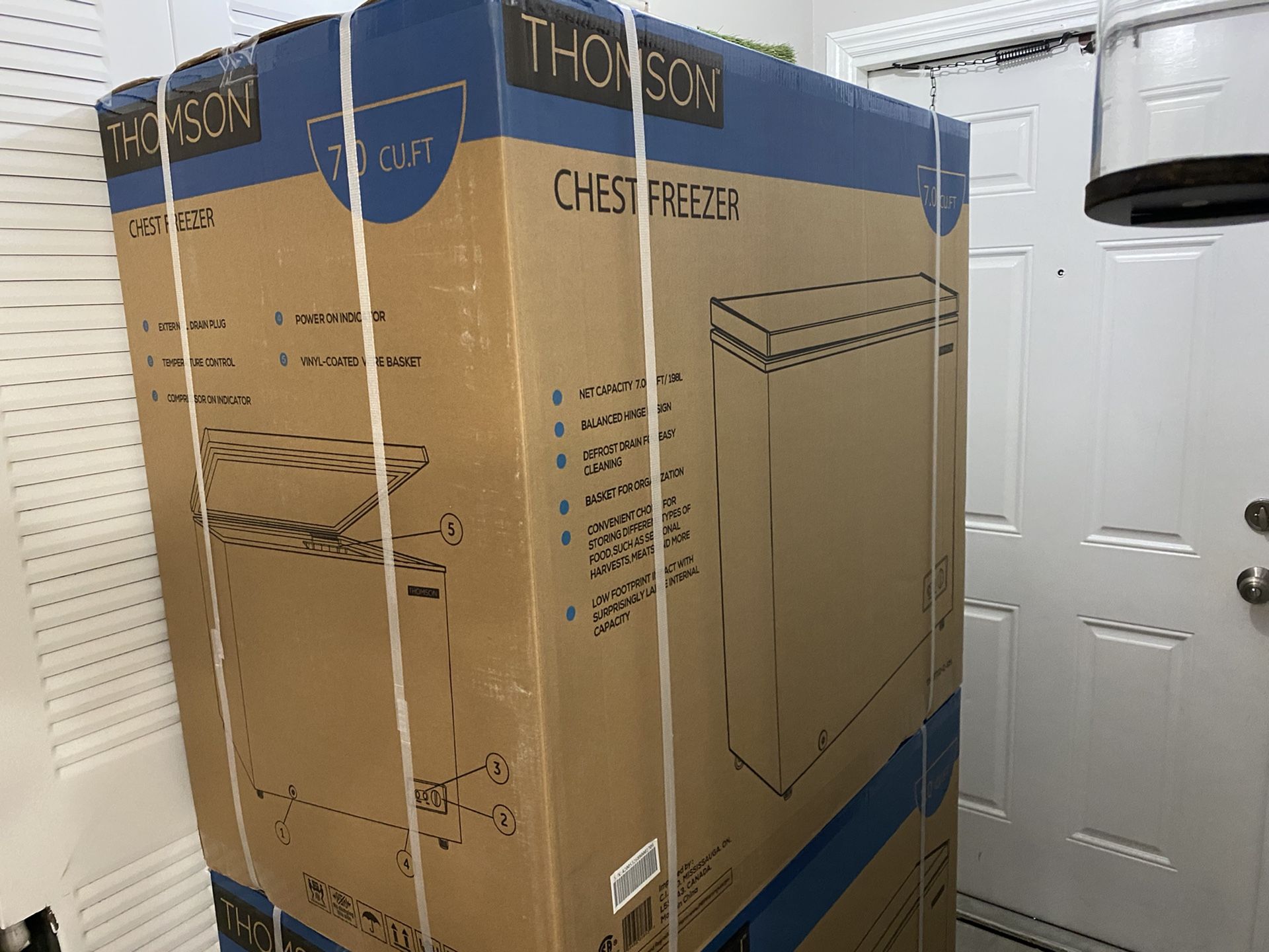 The Thomson Chest Freezer (7.0 cu. ft.) for Sale in Opalocka, FL OfferUp