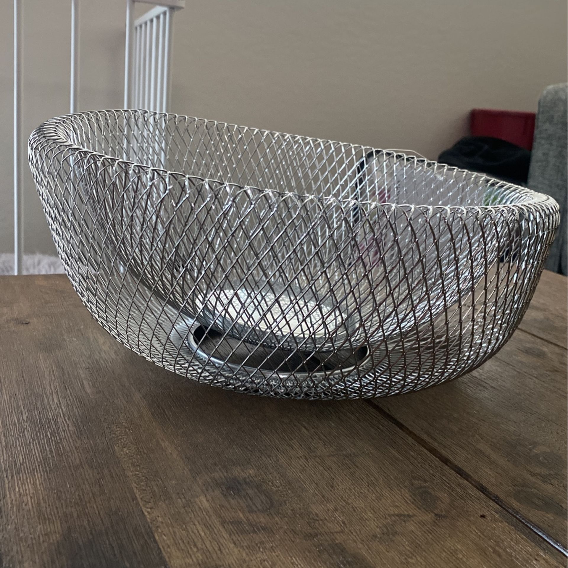 Decorative Mesh Bowl