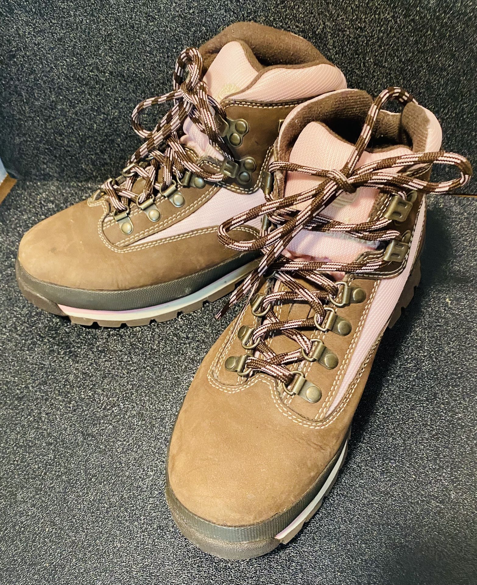 Timberland Ladies Hiking Boot Size 9.5 M