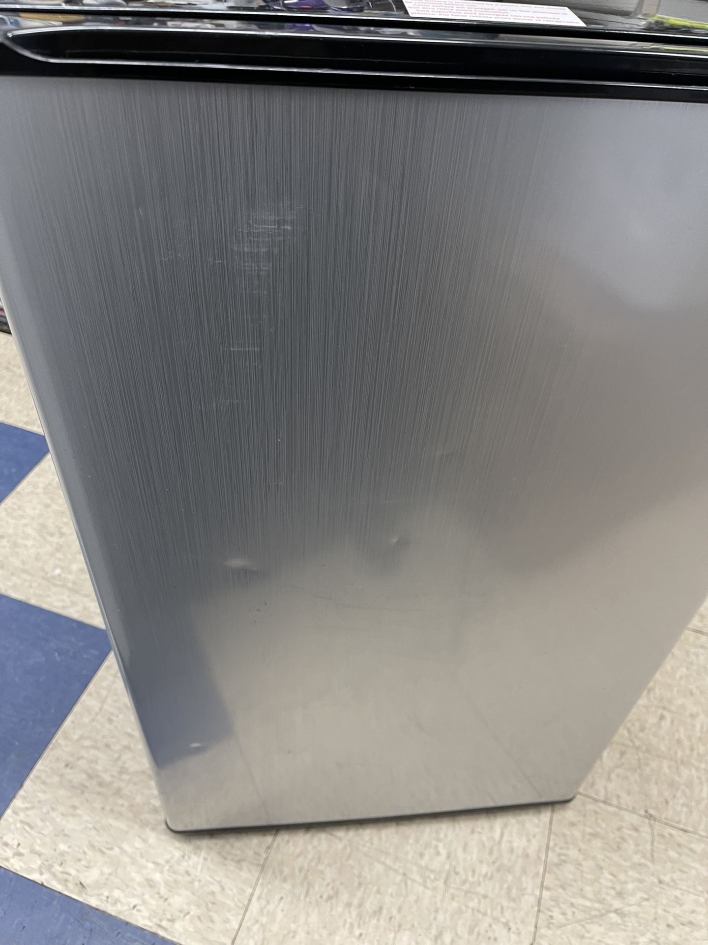 Magic Chef 4.4 cu. ft. Mini Fridge in Stainless Look