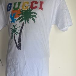 Gucci T-shirt Size Large  Thumbnail