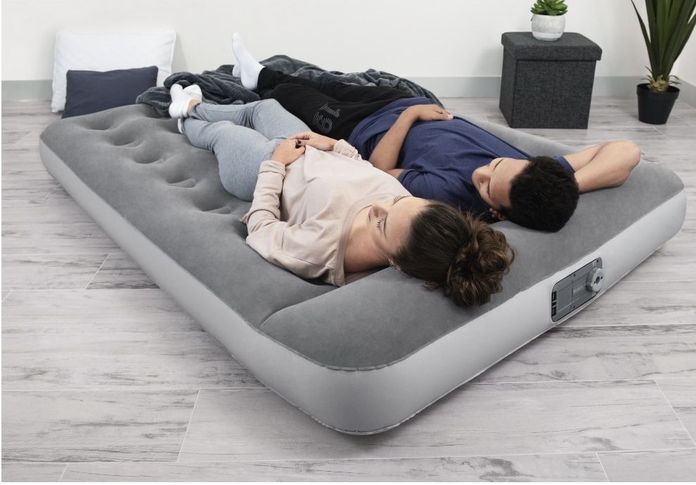 12” Air Mattress with built-in AC Pump ! Full Size new !