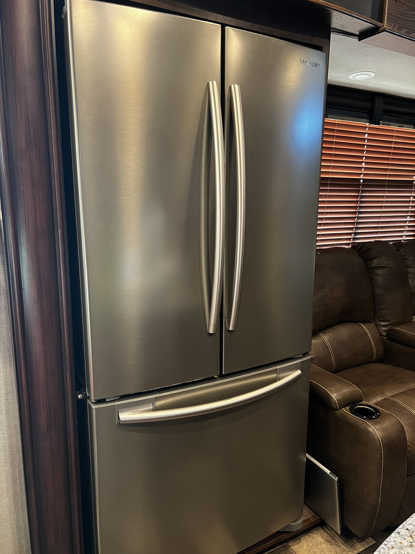 2016 Keystone Fuzion Chrome 414
