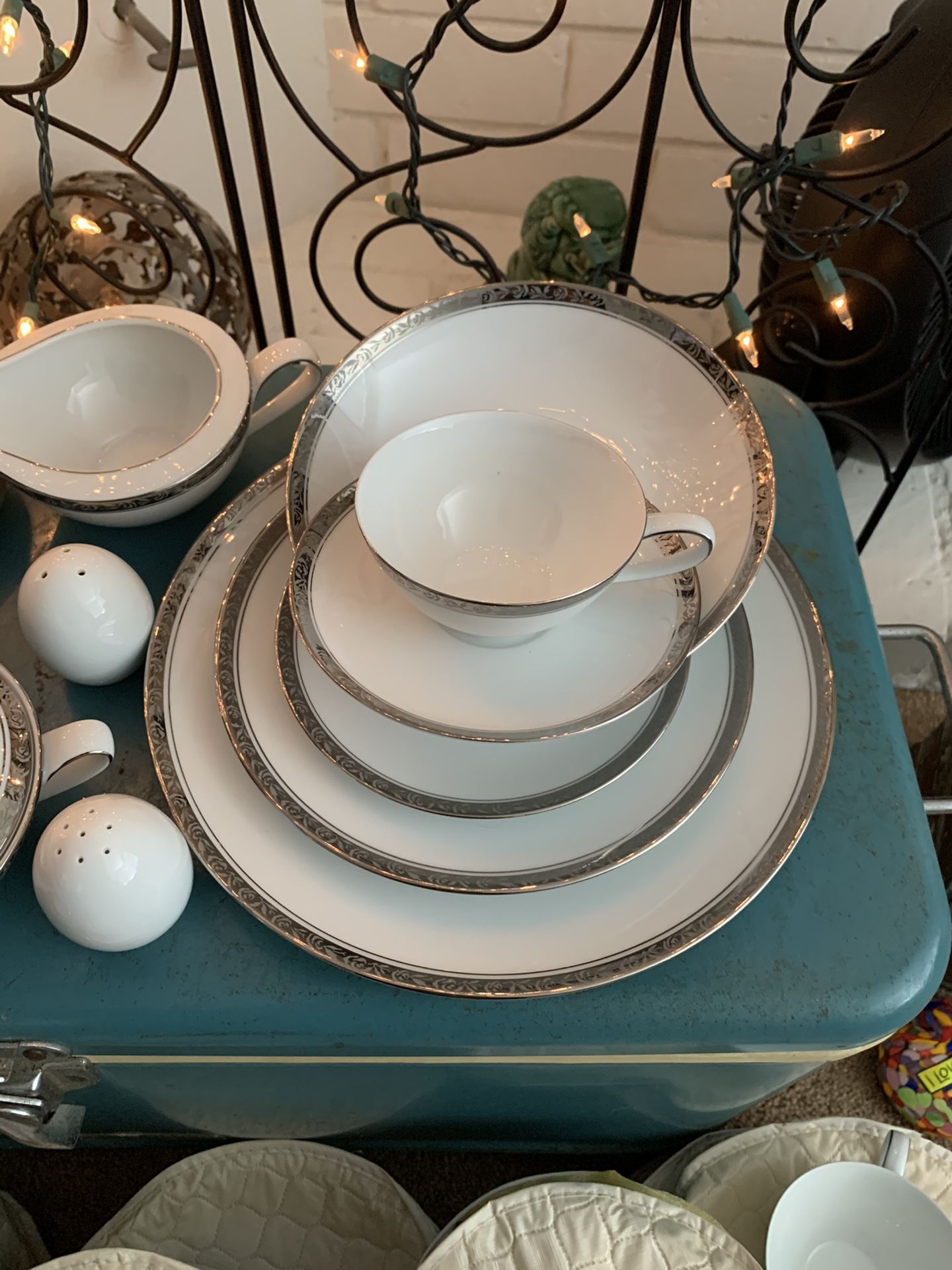 Fine China,Noritake brand,silvester pattern#6340