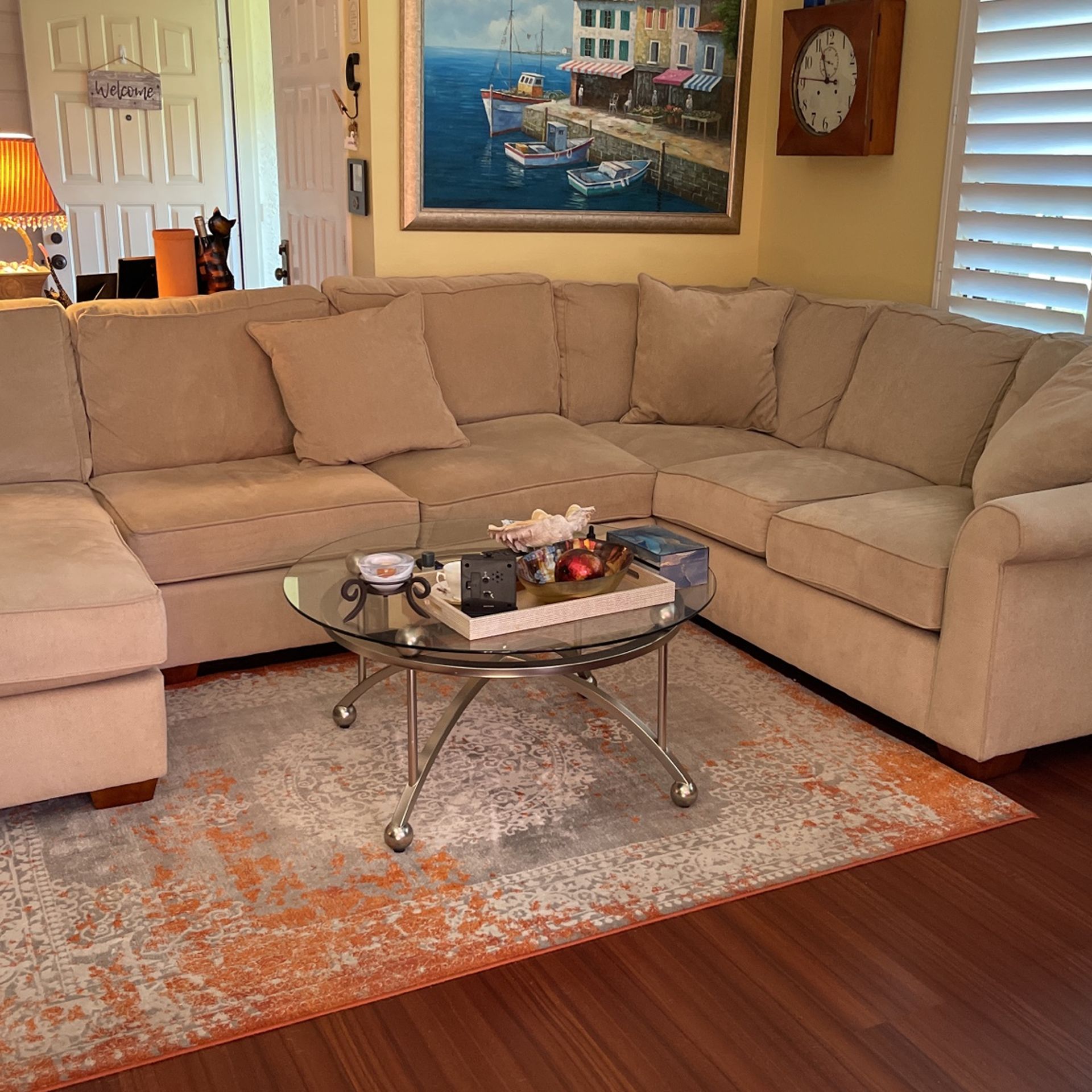 Haverty’s Norfolk Sectional Sofa Linen 3 Piece Used Excellent