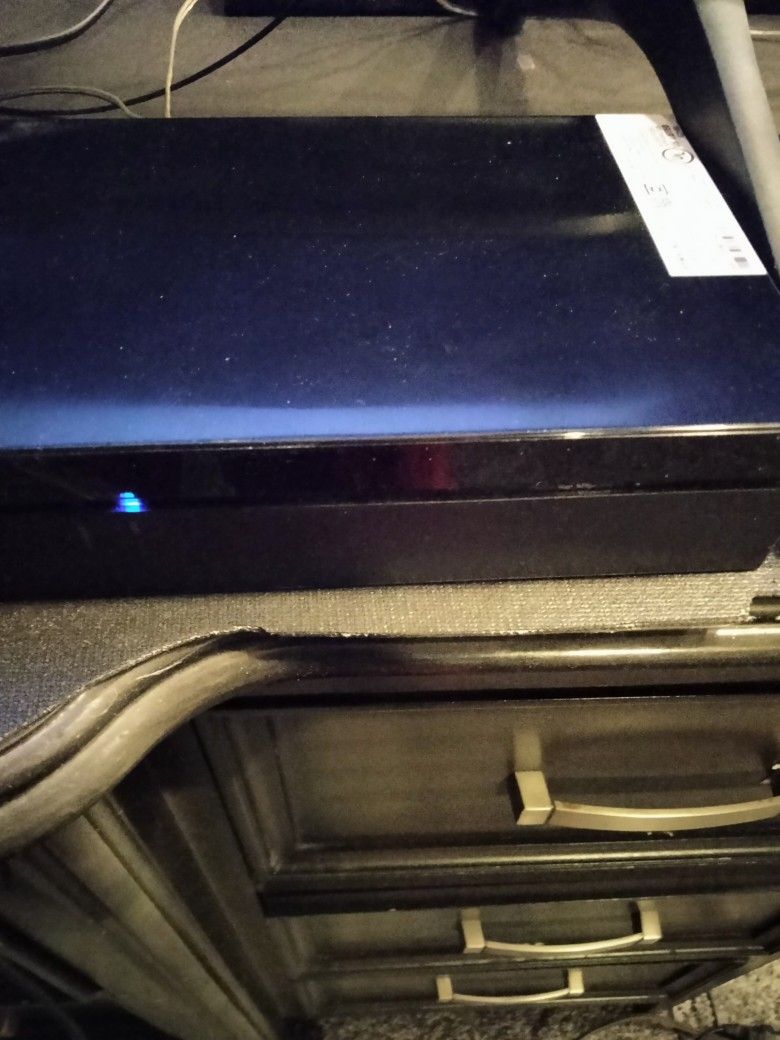 Samsung Sound Bar, Bass And Speakers