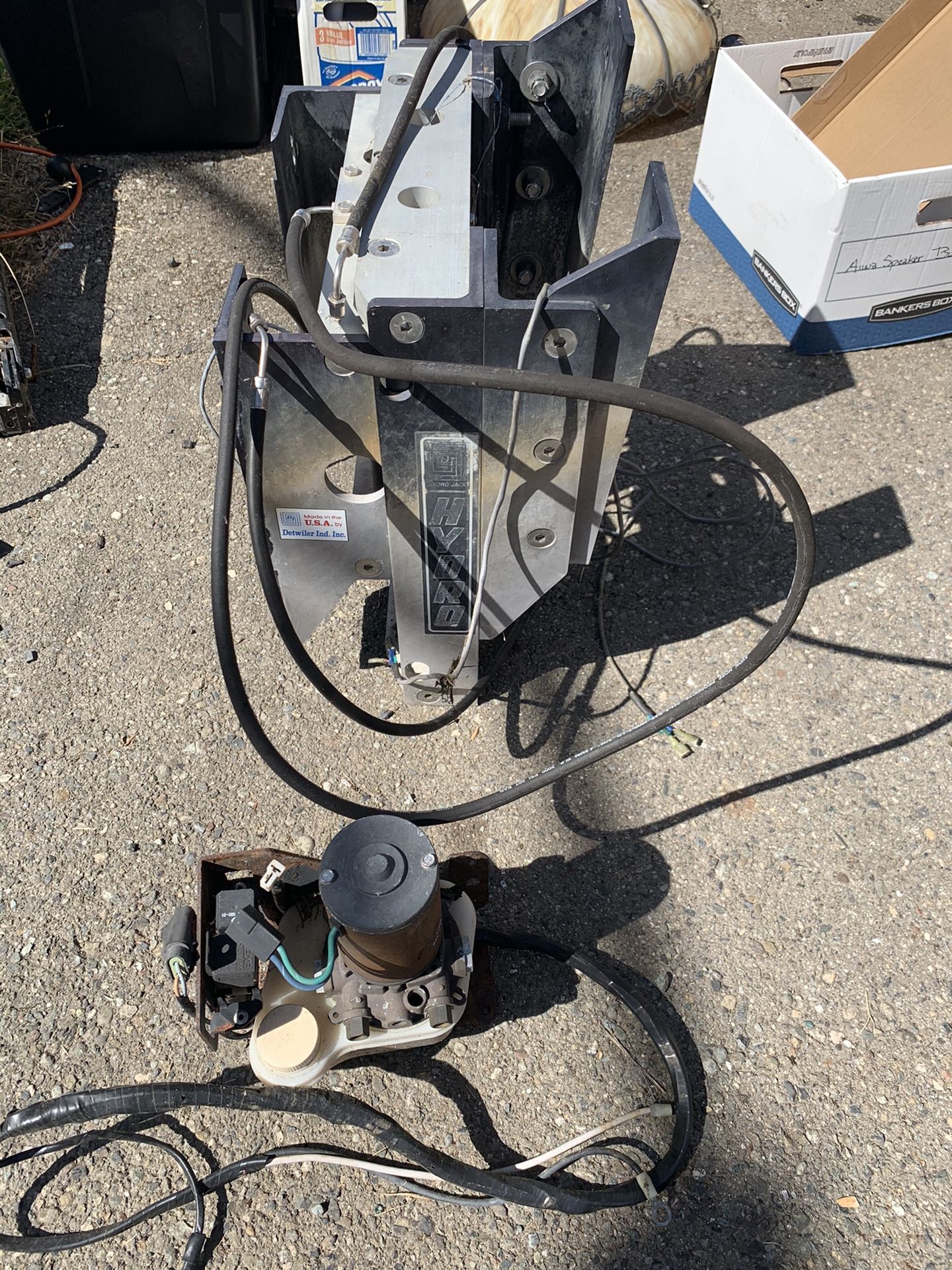 Detwiler Hydraulic Jack plate for Sale in Snohomish, WA OfferUp