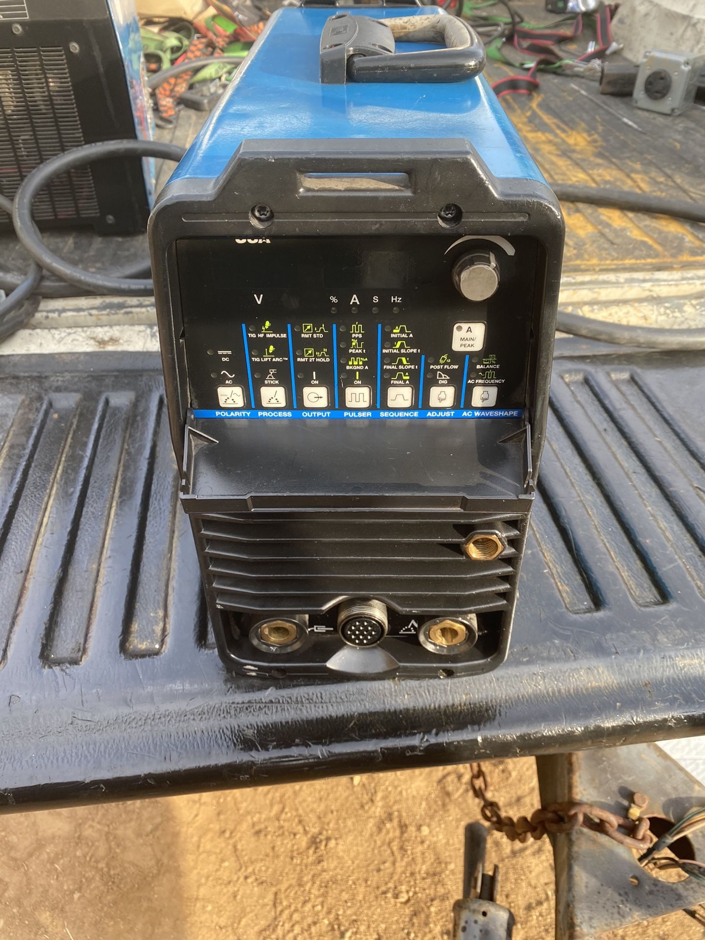 Miller Dynasty 200DX ac/dc Tig welder for Sale in Riverside, CA OfferUp