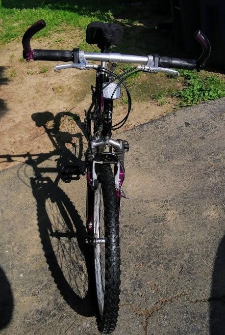 Next 26 in 18 speed Ultra all terrain, shock system, all Shimano equipped, Shimano derailleur sis EST extreme shock, Promax brakes, grips Promax brake