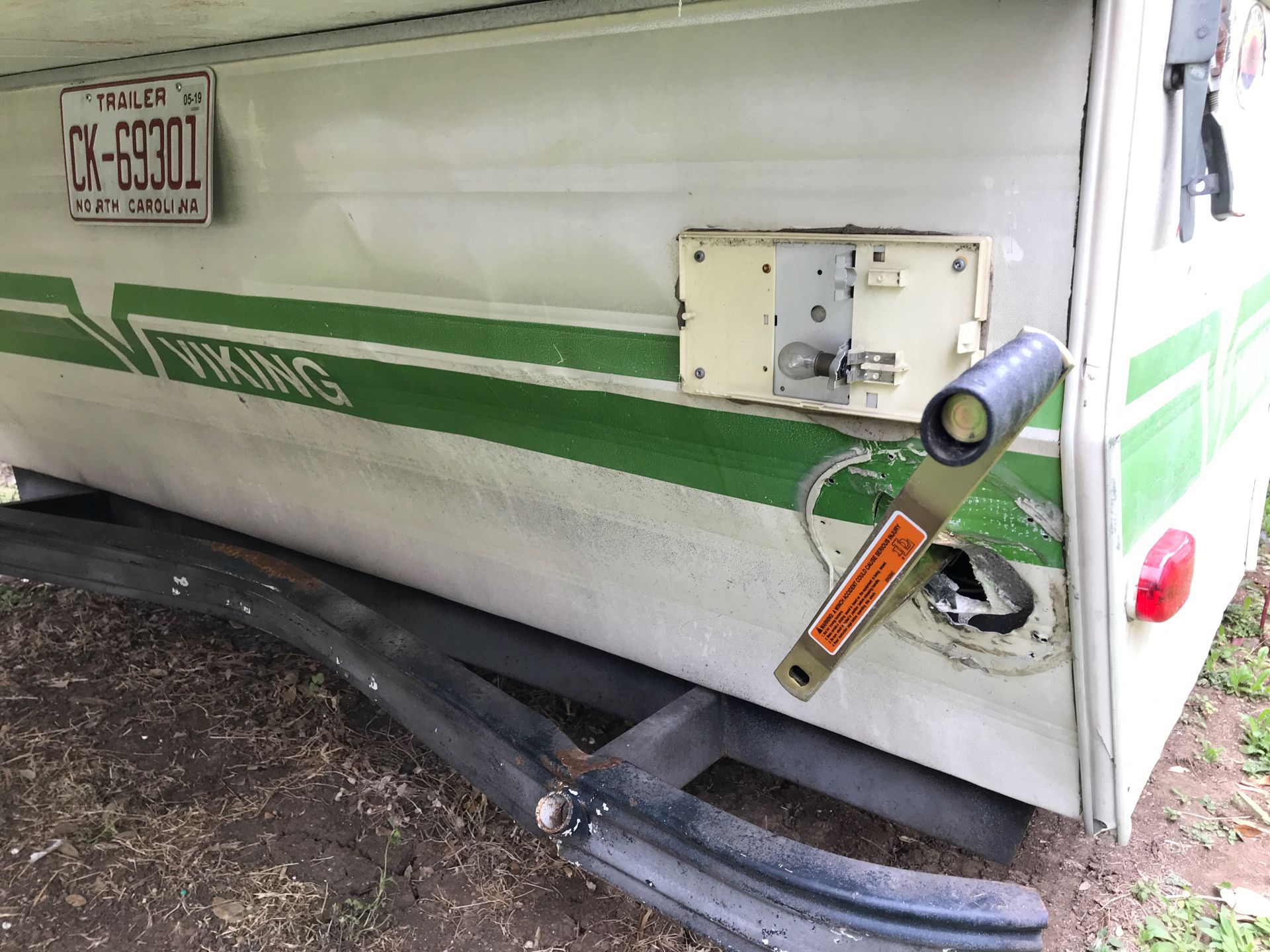 1980 Viking Pop-Up Camper for Sale in Selma, TX - OfferUp