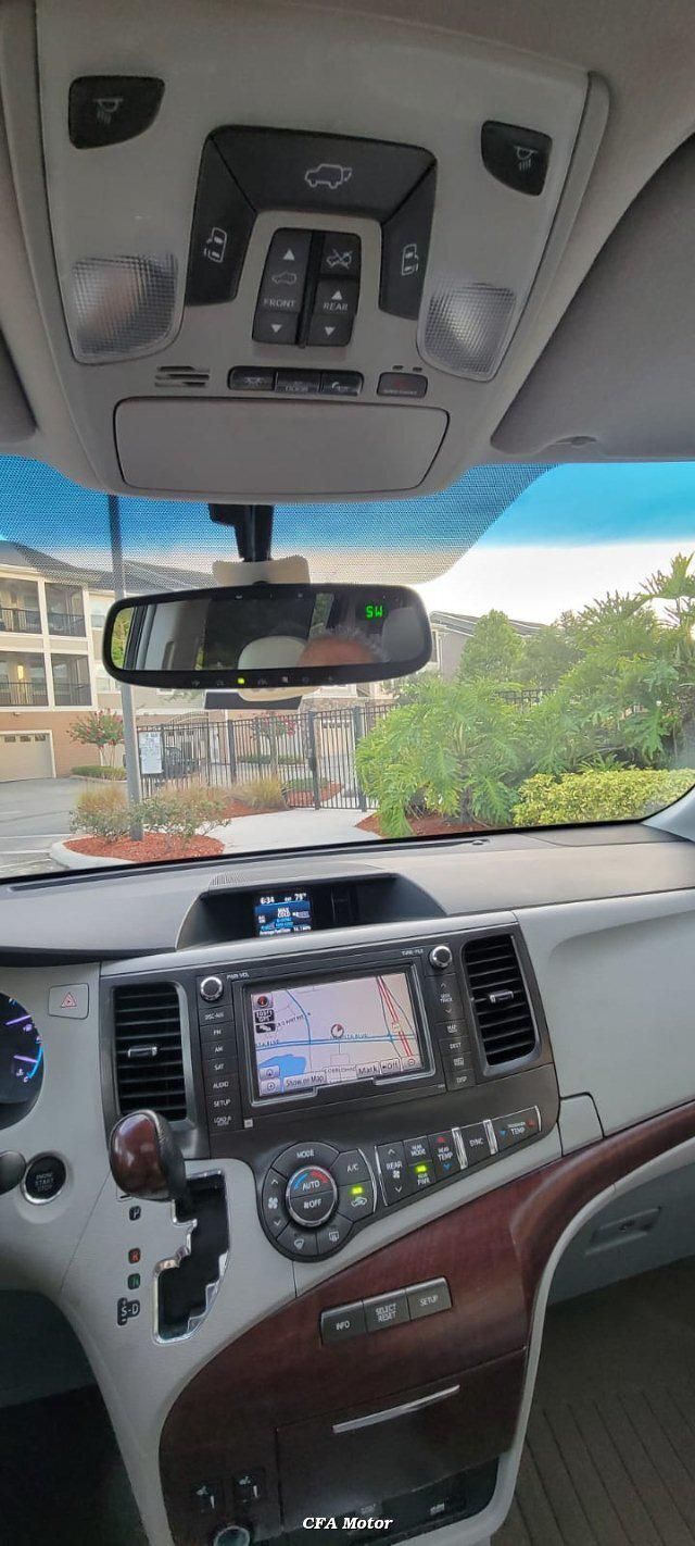 2013 Toyota Sienna
