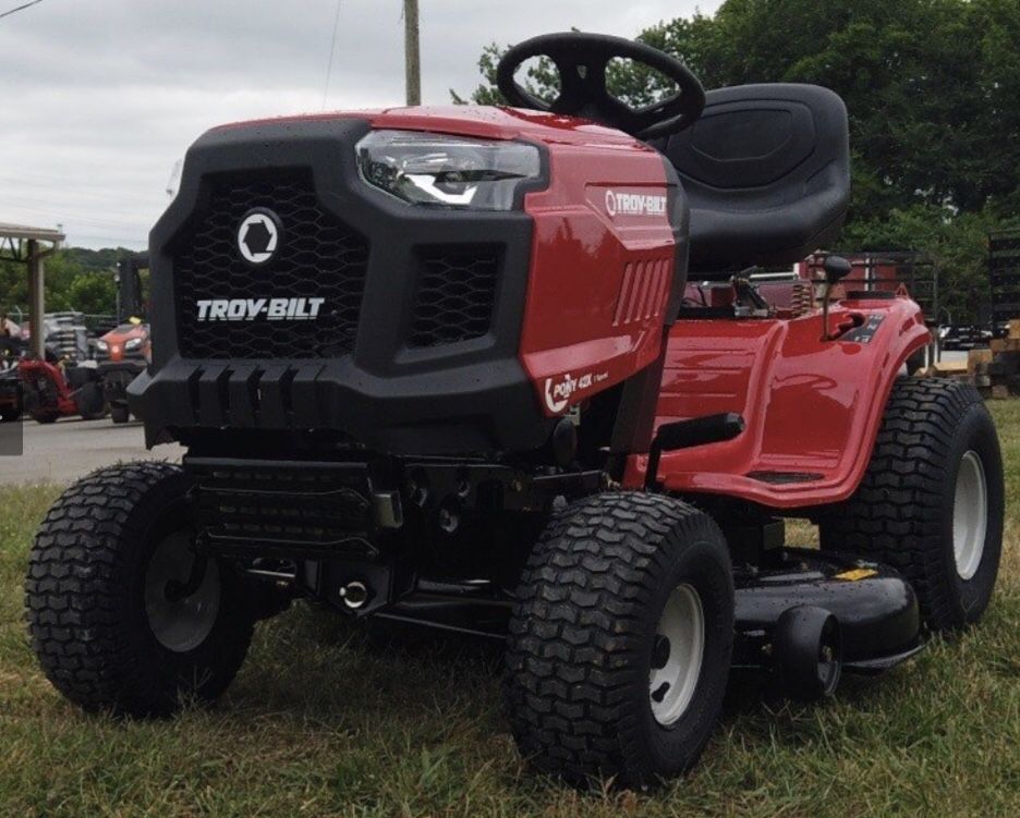 Troy-Bilt pony 42x riding lawn tractor for Sale in Tacoma, WA - OfferUp