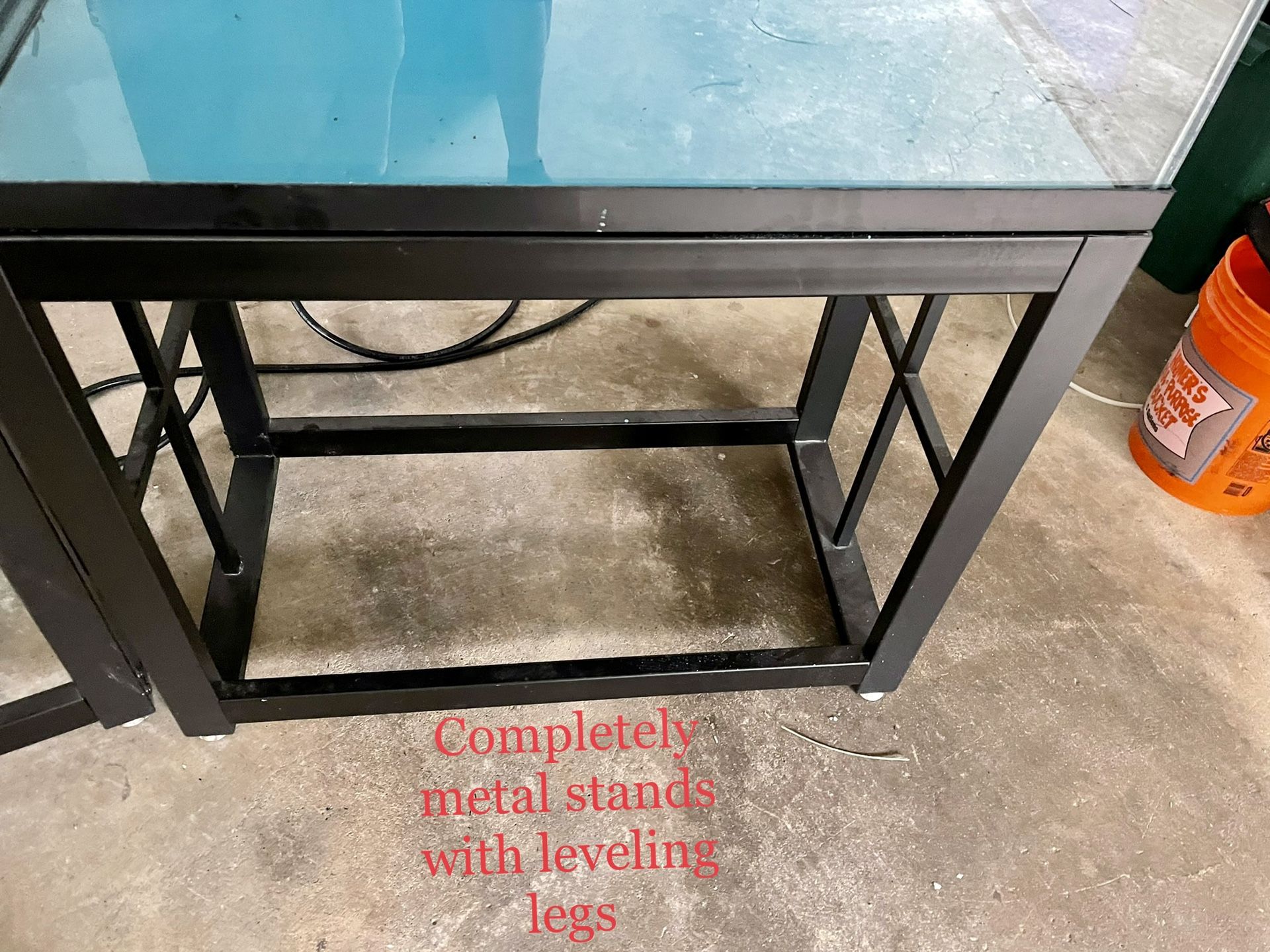 40 Gallon Tank With Self Leveling Metal Stand Lid And Lights