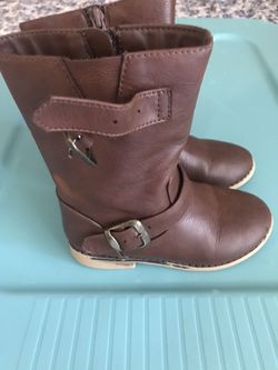 Cat and jack boots 👢 Size 9 Thumbnail