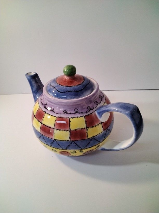 Very Cute Tea Pot Great For Home Decor.