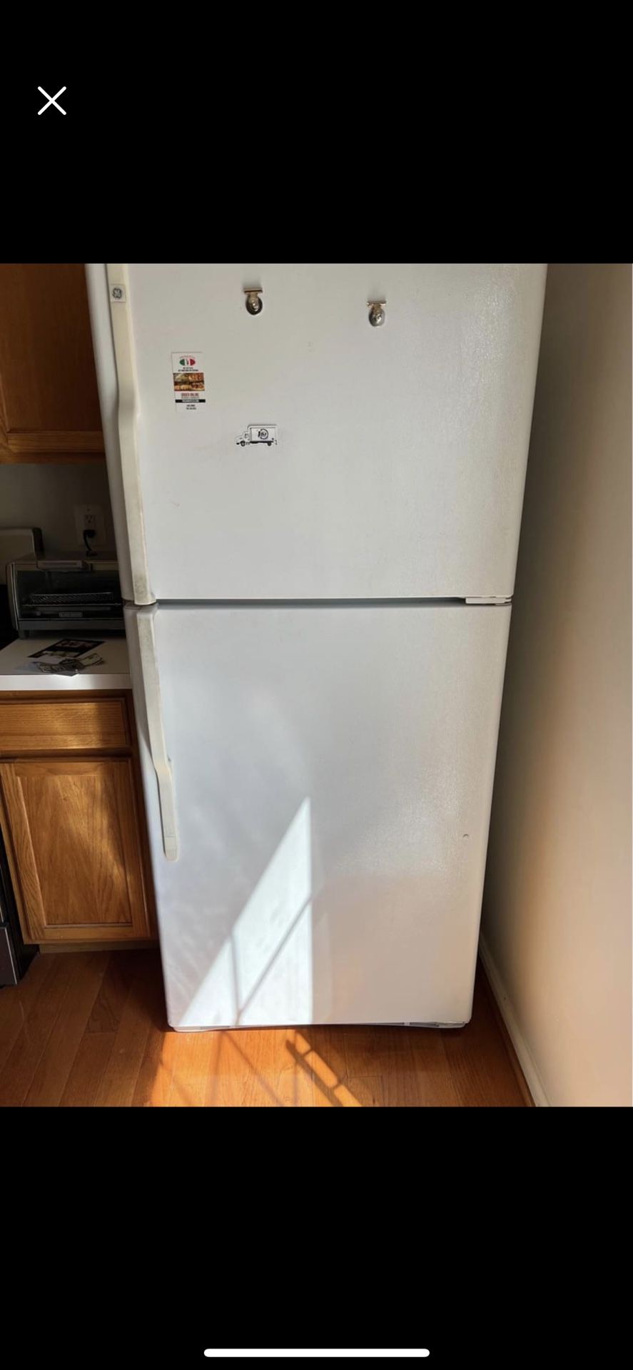 GE Refrigerator White MUST GO TODAY 8/12