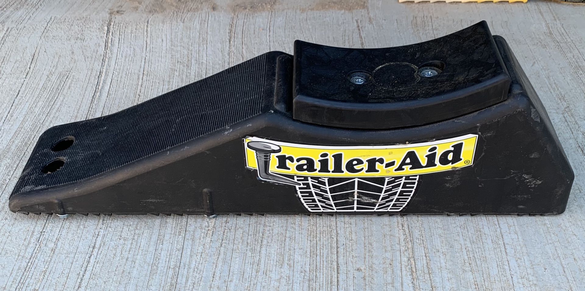 MAKE A REASONABLE OFFER! New! Trailer Aid Plus Tire Change Ramp